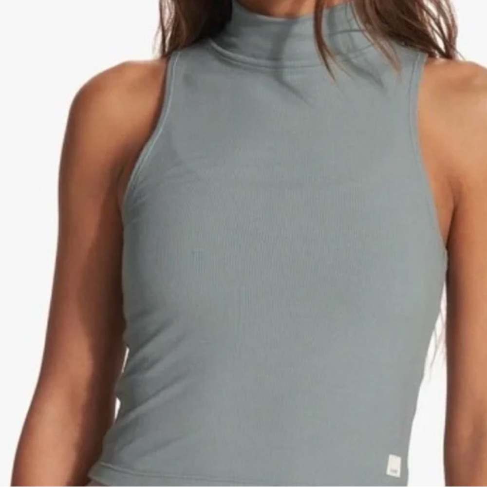 NWT - Vuori Ribbed Cove Funnel Neck Tank Top - fern